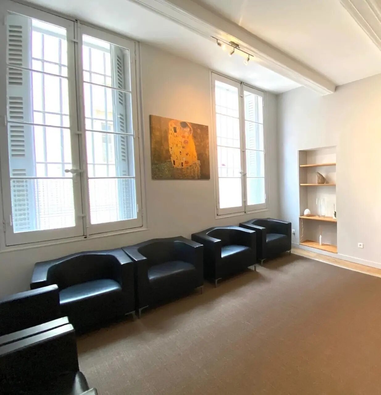 Salle d’attente du cabinet à Aix-en-Provence